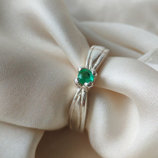 ANILLO ESMERALDA SOLITARIO REDONDO - Austral Esmeraldas