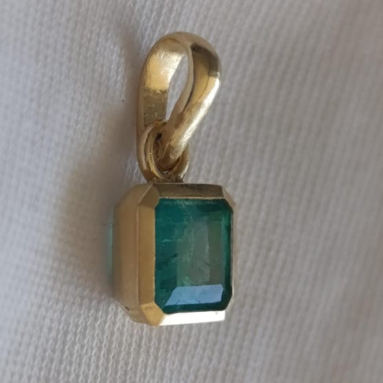 AUSTRAL CLÁSICO - Austral Esmeraldas