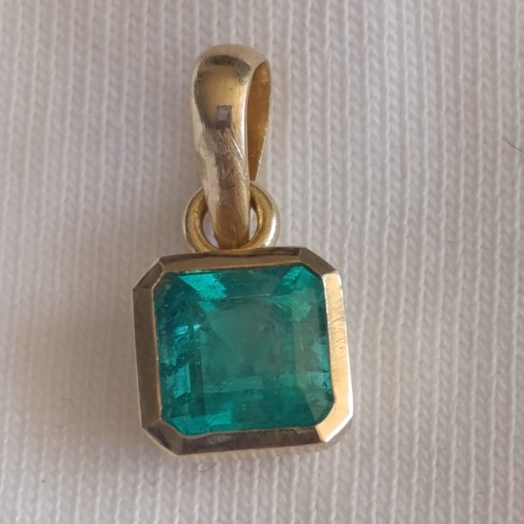 AUSTRAL CLÁSICO - Austral Esmeraldas