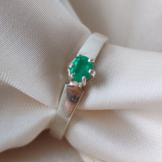 ANILLO ESMERALDA SOLITARIO OVALO - Austral Esmeraldas